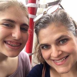 Meet your Posher, Vivian